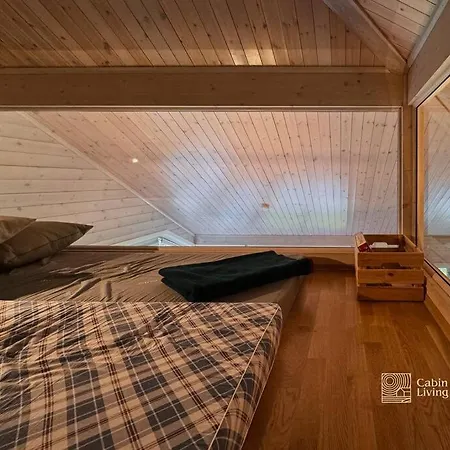 At Birkebeiner Trail In Out, 8 Beds, 2 Bathrooms & Wifi * Sjusjoen