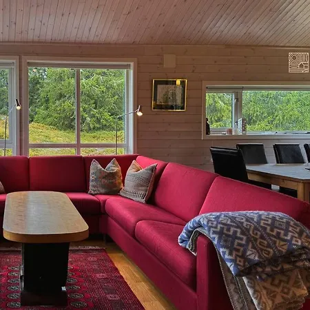 At Birkebeiner Trail In Out, 8 Beds, 2 Bathrooms & Wifi Dom wakacyjny